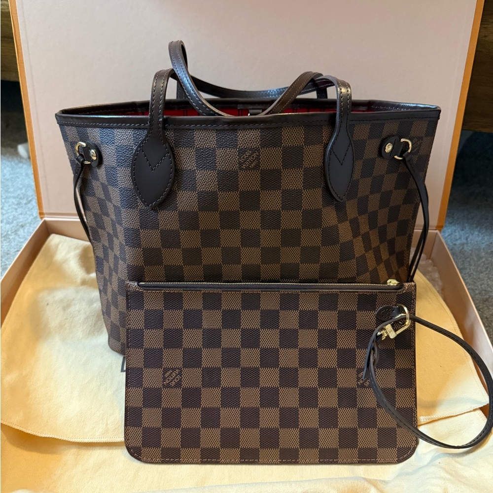 Louis Vuitton Never full PM